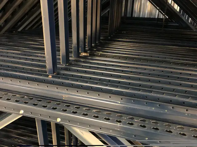 REDUCED TO CLEAR. PALLET RACKING in Industrial Shelving & Racking in Oakville / Halton Region - Image 8