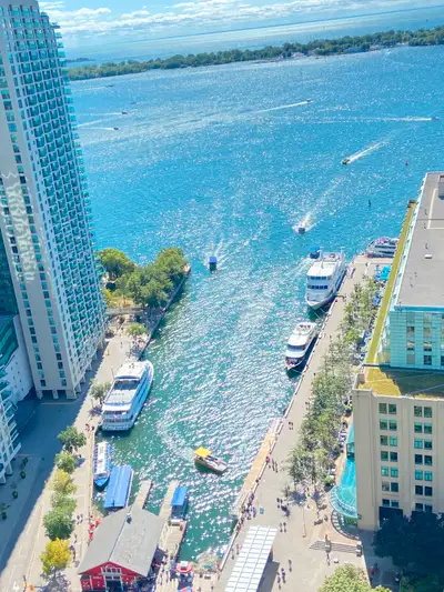 Harbourfront Toronto Short term rent: flexible Weekly or monthly 2 Bedroom/2 Full bathroom Condo wit...