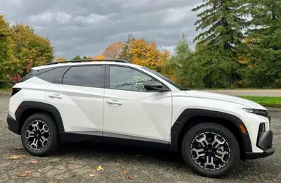 2025 Hyundai Tucson XRT White exterior, black leatherette interior 19,000kms currently on vehicle 26...
