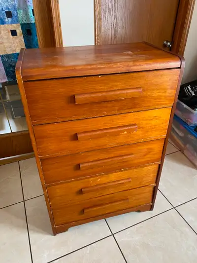 Handy chest of drawers