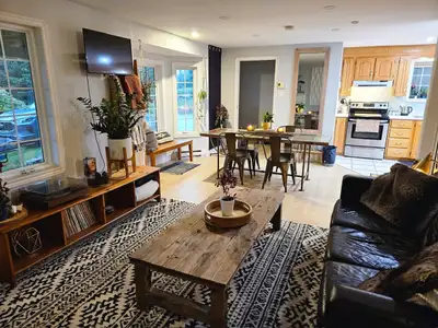 2 Bedroom 1 Bathroom Apartment For Rent
