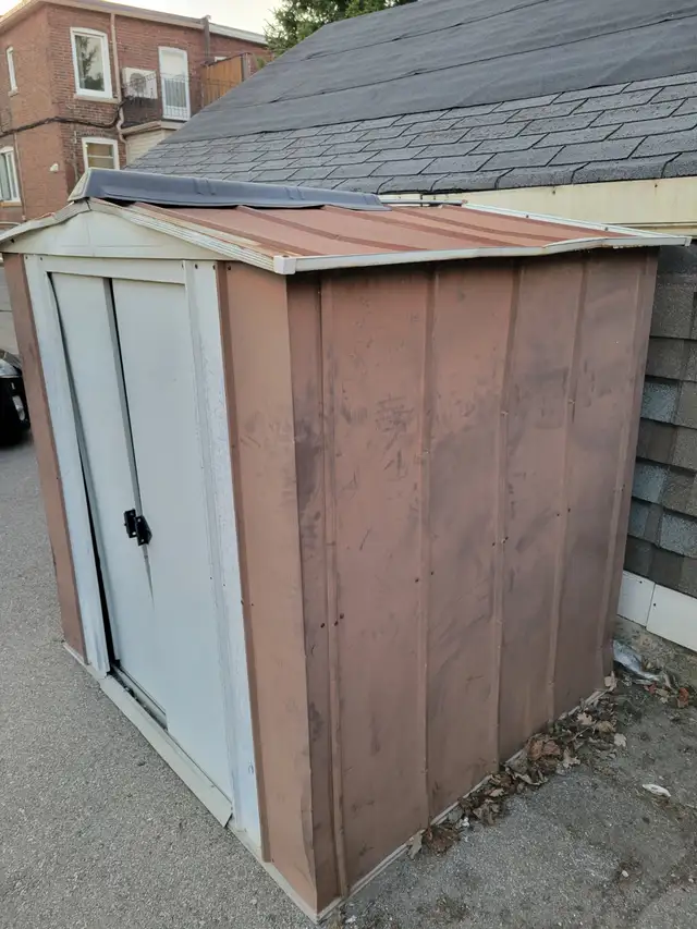 Metal shed for sales. in Outdoor Tools & Storage in City of Toronto - Image 3