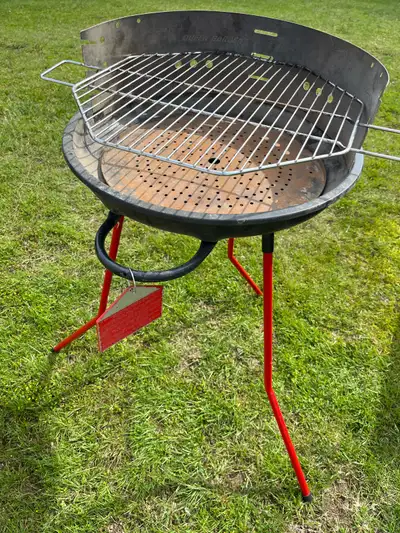 Queen Garden Charcoal BBQ, View more
