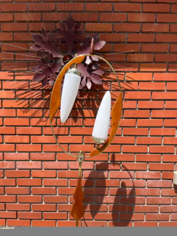 Lampe sur pied mid century 1960 mcm floor lamp in Indoor Lighting & Fans in City of Montréal - Image 3