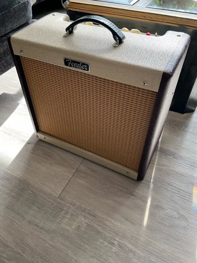 Fender Blues Junior III limited edition “Bordeaux”  guitar amp in Amps & Pedals in Edmonton - Image 3