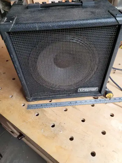 Traynor Bloc 100G guitar amp, View more