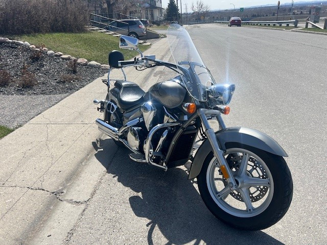 2012 Honda Stateline 1300 CC Motorcycle for sale! in Street, Cruisers & Choppers in Calgary - Image 2