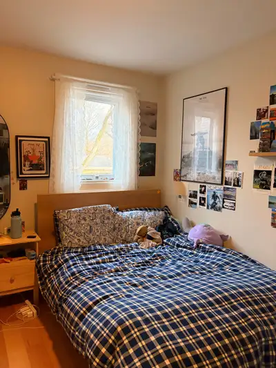Looking for a sublet from beginning of May till end of August. 1 bedroom in a 3 bedroom unit. Close...