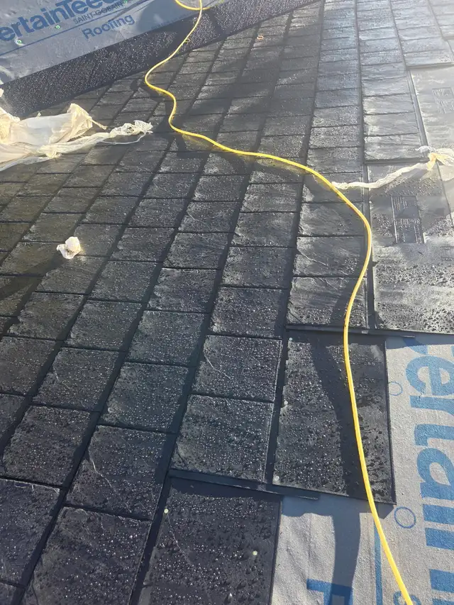 Roofing Help Needed in Construction & Trades in Calgary - Image 7
