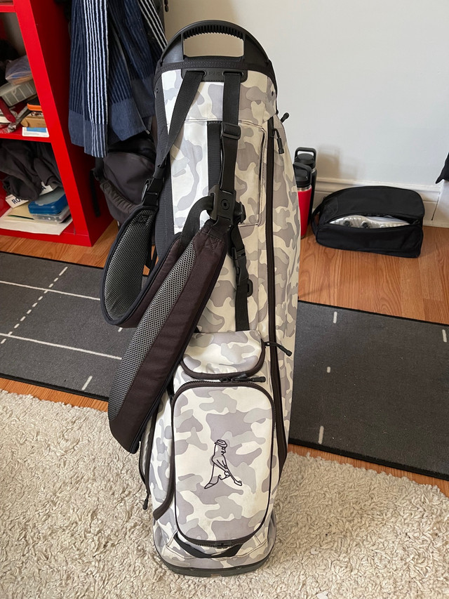 Ping Hoofer Lite Golf Bag in Golf in Hamilton - Image 2