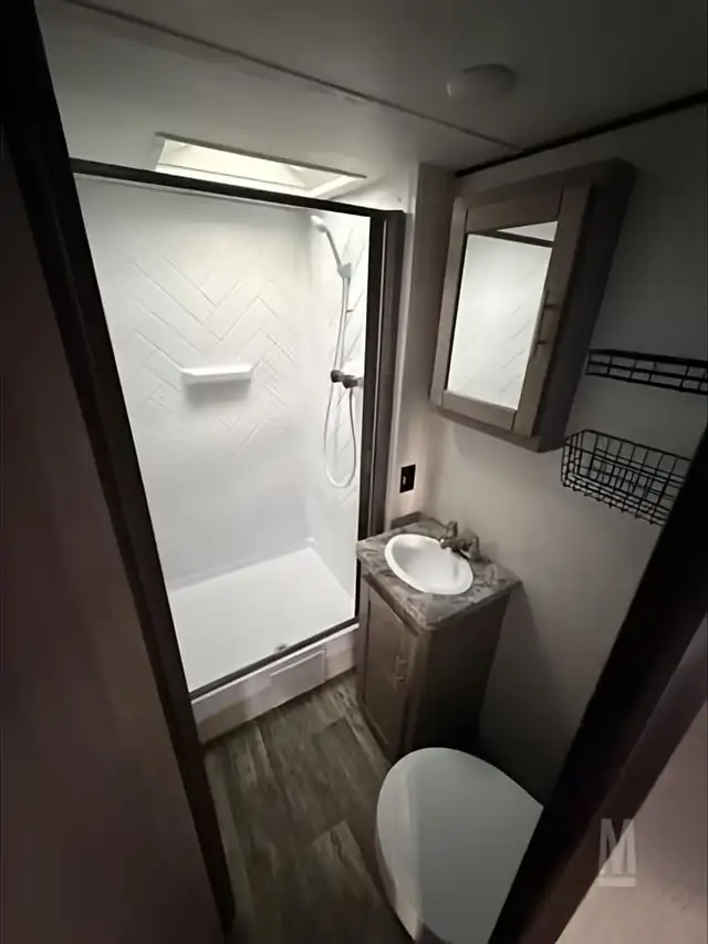 2022 CrossRoads Sunset Trail 188BH - Bunkhouse Travel Trailer in Travel Trailers & Campers in Chilliwack - Image 8