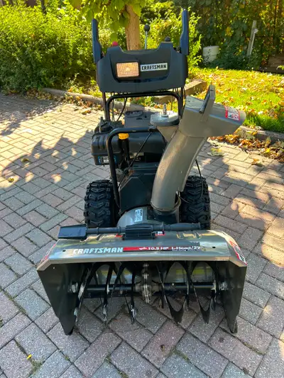 Craftsman 27 inch snowblower… 10 1/2 hp Tecumseh engine, View more