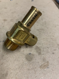 Fumuto Engine oil drain valve with nipple 1/2”-14 - T202N