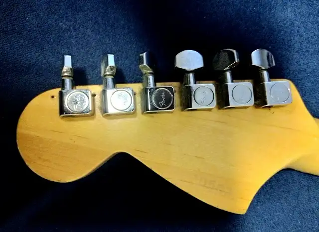 Vintage Japanese Stratocaster + case in Guitars in City of Toronto - Image 5