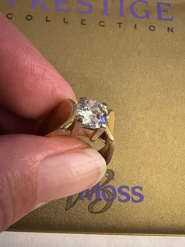 1.01 ct 18kt yellow and white gold Diamond Ring in Jewellery & Watches in Grande Prairie - Image 3