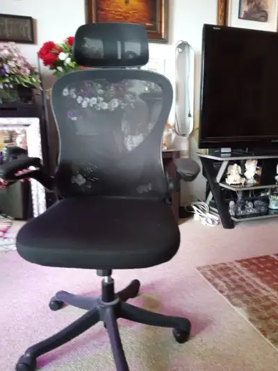 Comfy office desk chair., View more