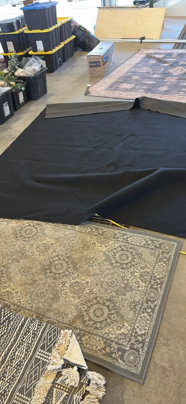  carpets/home decor  in Home Décor & Accents in Grande Prairie - Image 8