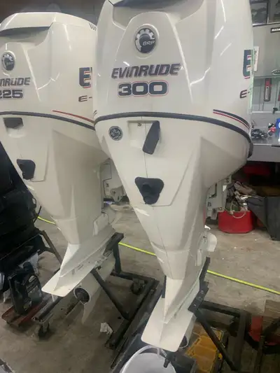 I have several Evinrude etec outboard for sale - 2009 300hp 25 INCH SHAFT 10000$ with rigging - 2007...