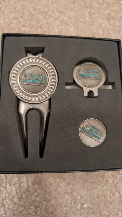Golf Divot tool and ball marker, View more