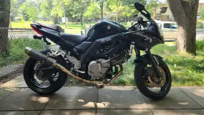 Selling a well-maintained 2015 Suzuki SV650. The bike runs flawlessly, has been serviced frequently,...