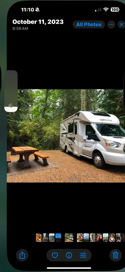 44,664 km Only! Ford Chassis, 350 HD, Automatic, Diesel, 185 hp Turbo Power Stroke. 23.6 ‘L x 10.4’H...