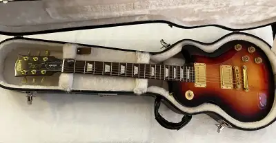2008 Gibson Les Paul studio in Gold/ Fireburst, View more