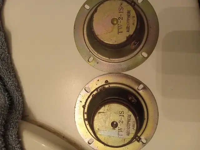 HOME SPEAKER TWEETERS. in Speakers in Oshawa / Durham Region - Image 4