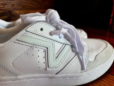 Soulier VANS femme 7 (5.5 homme) NEUF, View more