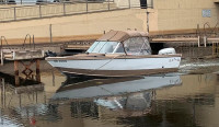 2000 Lund 20’ 2000SE Deep-V Fishing Boat