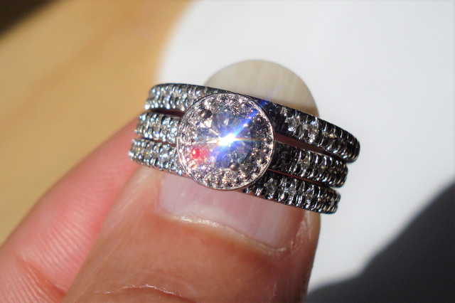 Beautiful Wedding .76 carat Diamond 14k White Gold 3 piece set in Jewellery & Watches in Delta/Surrey/Langley
