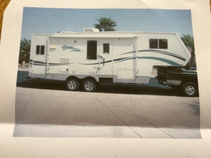 2005 Citation Fifth Wheel and Truck Hitch RVs & Motorhomes Kelowna