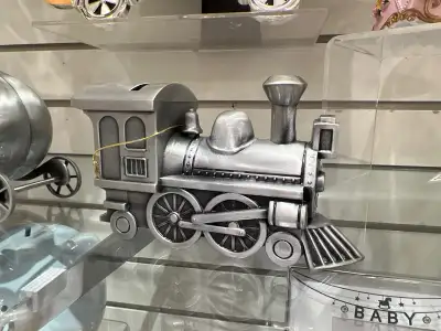 Brand new ornaments gifts on sale, View more