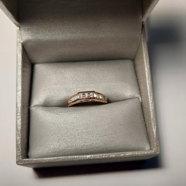 Rosegold wedding band size 6. in Jewellery & Watches in Moncton - Image 4