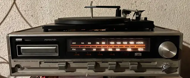 Vintage stereo complete in Stereo Systems & Home Theatre in Markham / York Region - Image 6