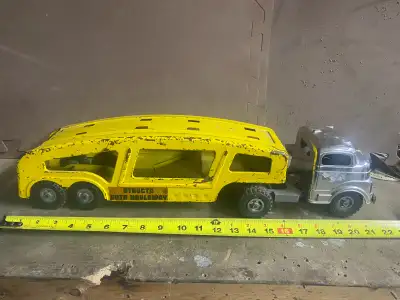 Vintage Structo auto hauler, View more