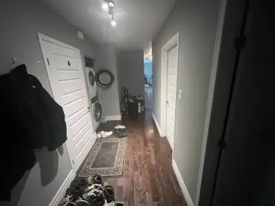 2 Rooms Available in a 3-Bedroom Apartment Dowtown Saint Henri