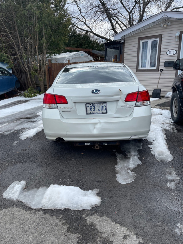 Subaru Legacy 2012  dans Autos et camions  à Longueuil/Rive Sud - Image 2