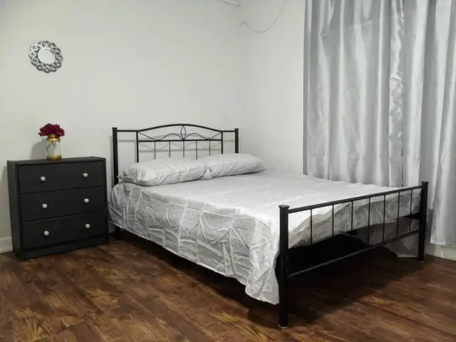 basement room for rent in Room Rentals & Roommates in City of Toronto - Image 3