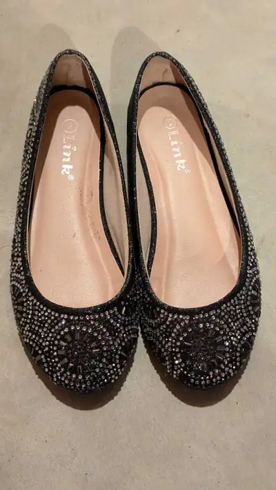 Fancy sparkly black dress shoes , View more