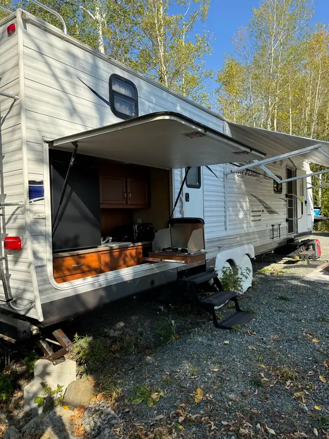 roulotte JayFlight 2011 32' in RVs & Motorhomes in Rouyn-Noranda - Image 3