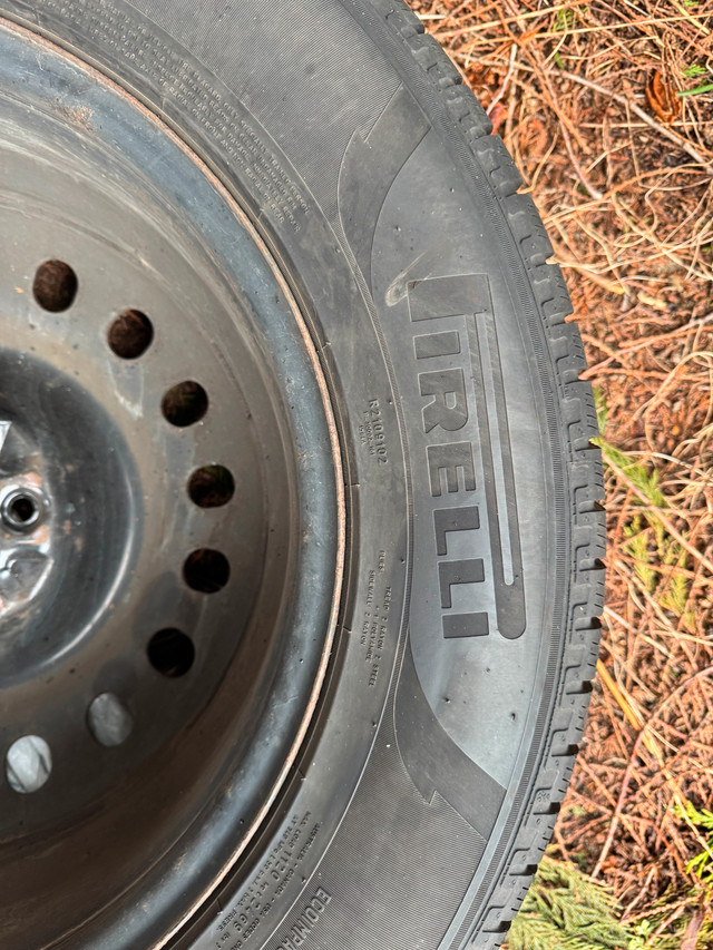 Set of Pirelli Scorpion winter tires with rims 255/60R18 in Tires & Rims in Burnaby/New Westminster - Image 4