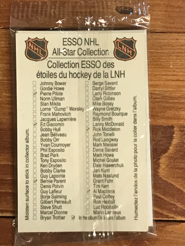 ESSO NHL All Star 1988 Unopened Pack of Sticker Cards in Arts & Collectibles in Ottawa - Image 2