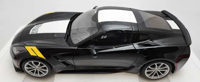 Chevrolet Corvette C7 Grand Sport Black 1:18 Autoart Rare BNIB in Arts & Collectibles in Kawartha Lakes - Image 4
