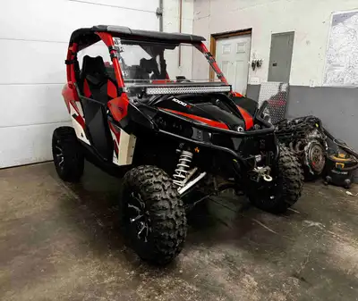 2017 can am maverick 1000xmr low kms ! 1394kms I purchased this new and have had nothing but great l...