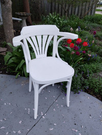 Vintage Shabby Chic Cottage Style Painted Bentwood Chair