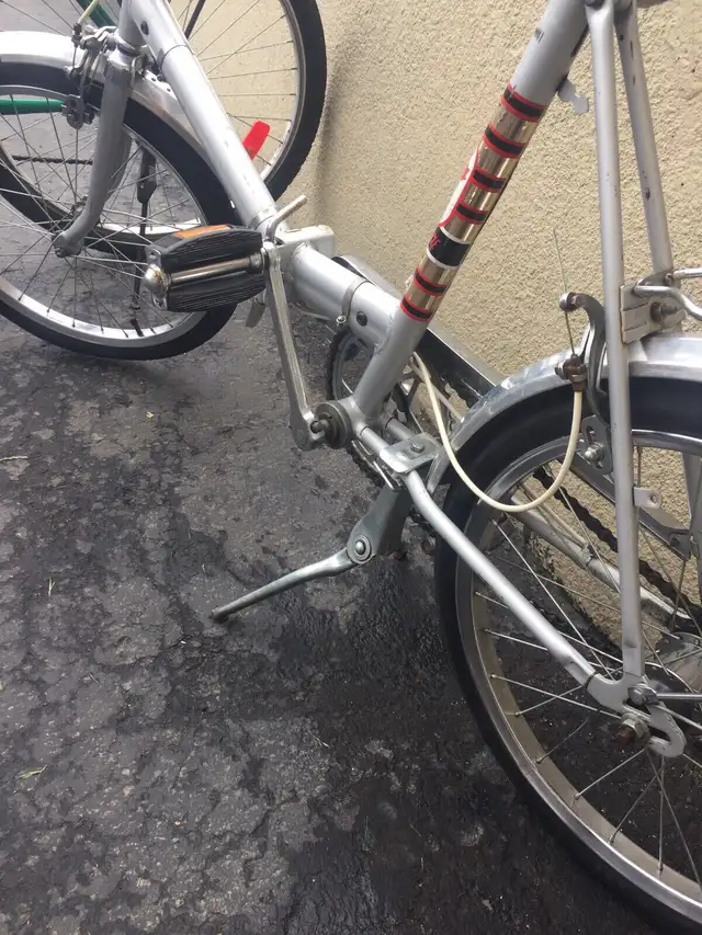Vélos  pliables et autres les prix sont variés. in Cruiser, Commuter & Hybrid in Laval / North Shore - Image 7