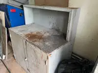 Used automotive paint mixing bench and cabinet 