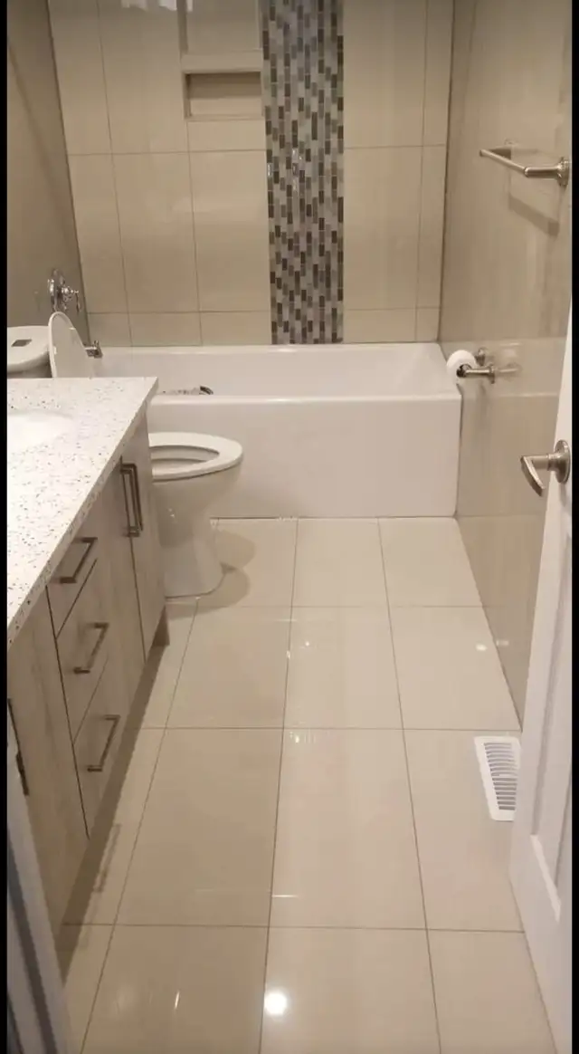 **full bathroom renovation $2000**Home Renovation628637218944021212