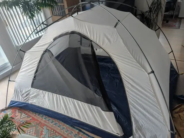 MEC Wanderer 2 Two-Person Tent in Fishing, Camping & Outdoors in City of Toronto - Image 9
