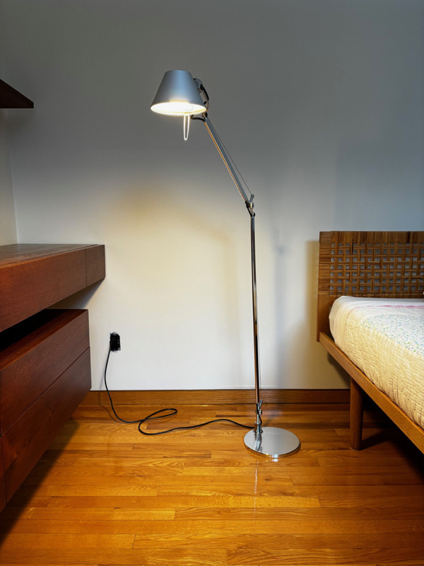 Lampe de sol Tolomeo Artemide in Indoor Lighting & Fans in Lévis